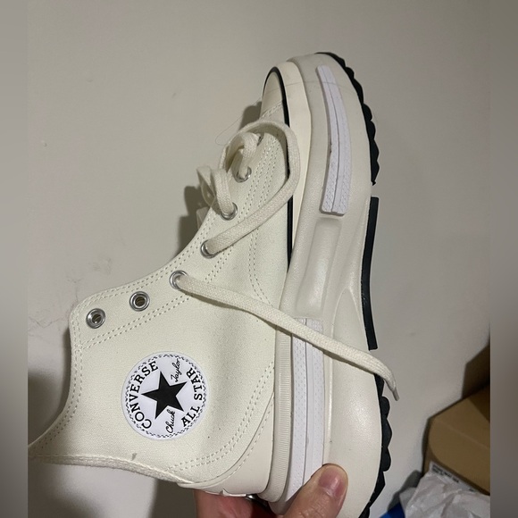 Converse - Picture 6 of 9